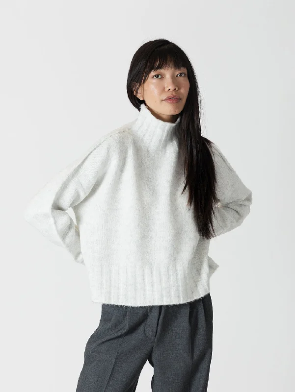 Calli Mockneck - Ice Grey