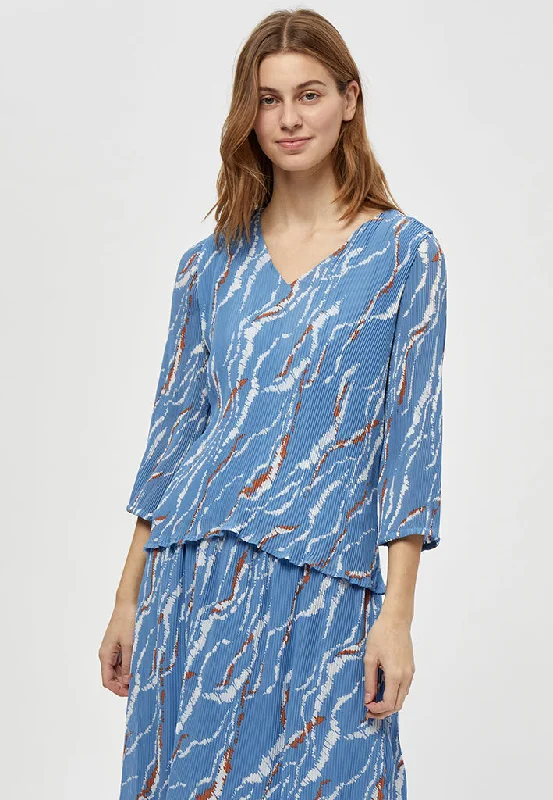 MSRikka Mia V- Neck 3/4 Sleeve Blouse - Denim Blue Graphic Print